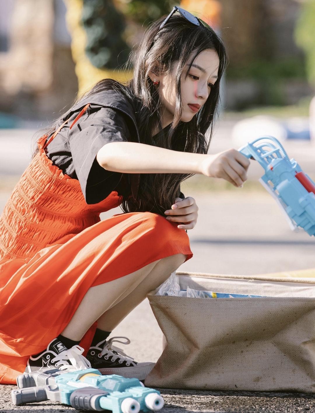 周也最新妆造，时尚美学的多维解读